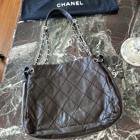 Chanel - Picture 4 of 14